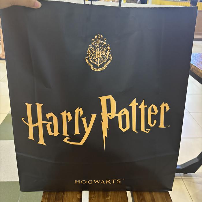 Ready Miniso x Harry Potter Paper Bag Jumbo Harry Potter Kantong Belanja Besar