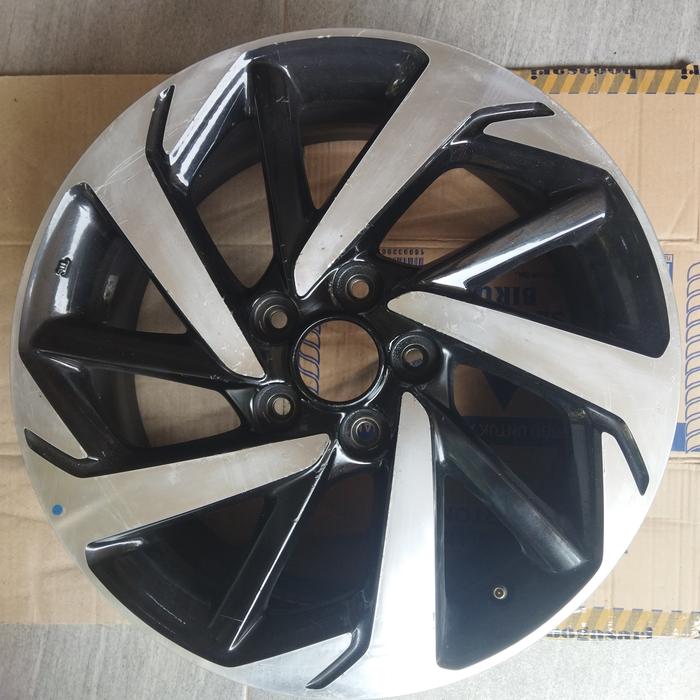 Velg Orisinil Toyota Rush TRD