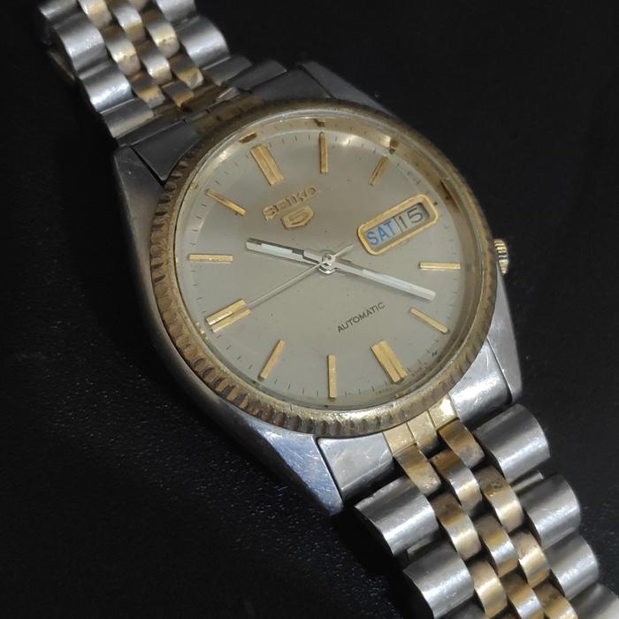 SEIKO 5 17J REF. 7009-876A Circa 1991