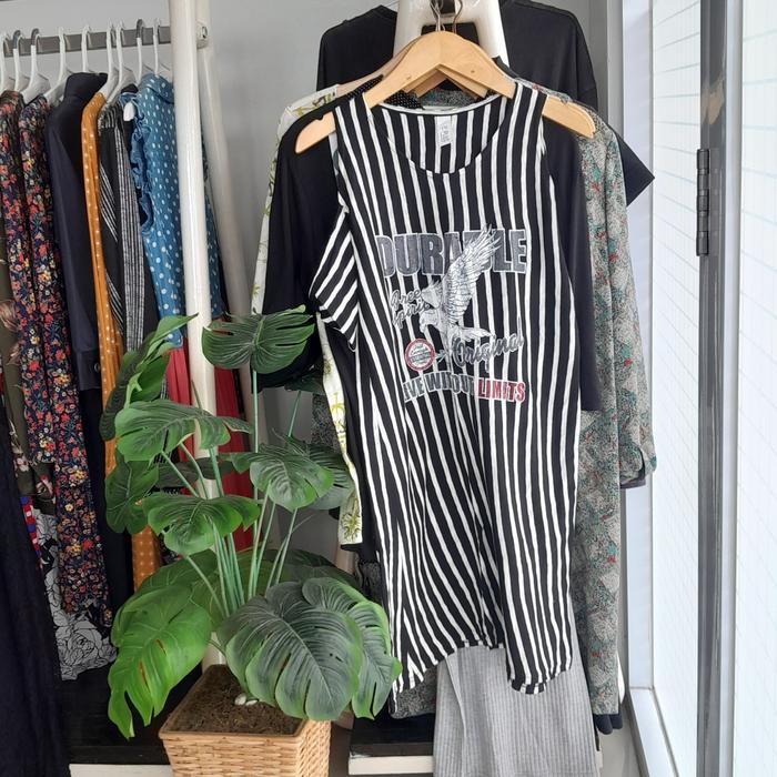 Mini Dress Thrifting size M wanita