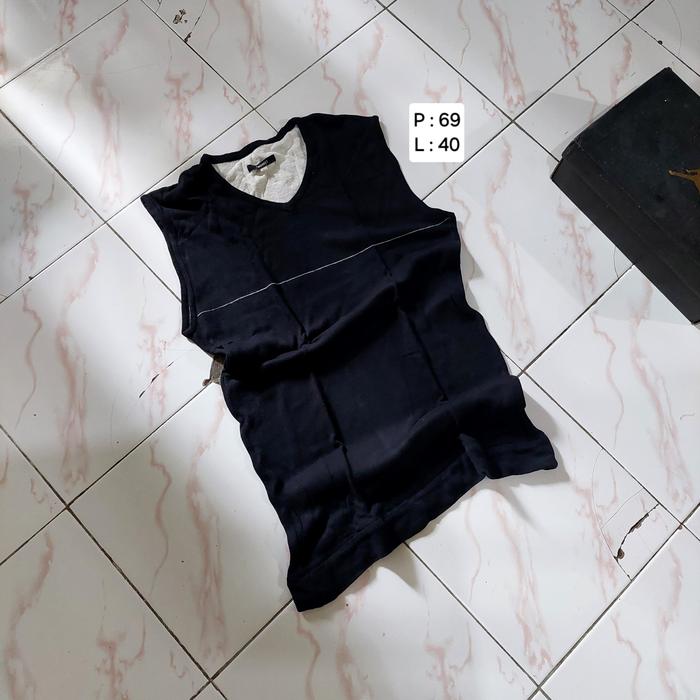 M2000 Korean Vest Rompi Preloved Thrift Bekas Second not Uniqlo