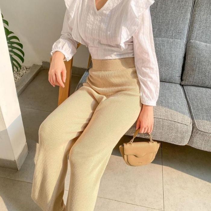 Claryn The Label Jo Pants Oat Beige - Kulot Celana Plisket Krem