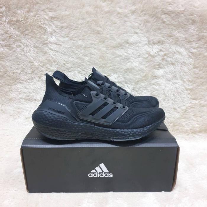 ULTRABOOST  21  FULL  BLACK