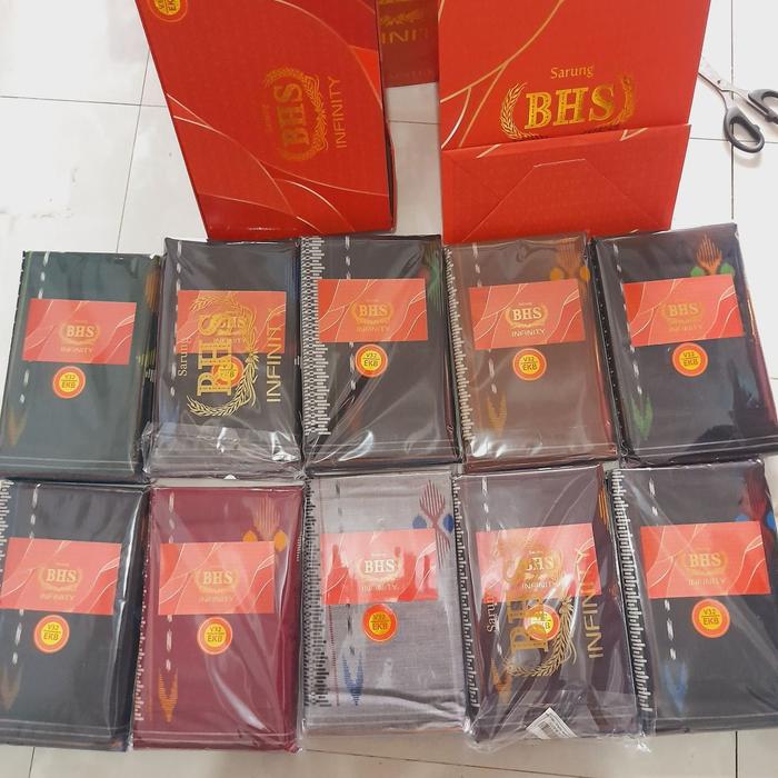 sarung tenun goyor bhs Infinity kembang mix gold harga per kodian