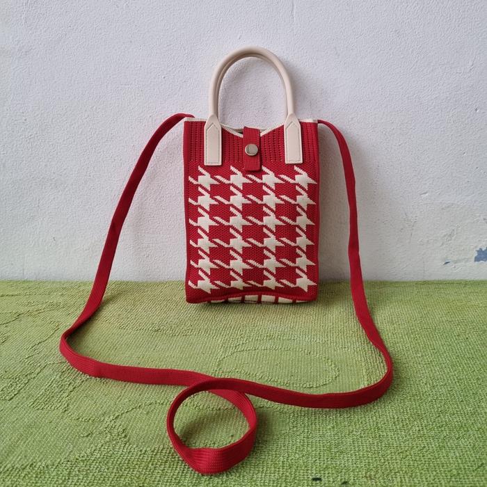 TAS SLING HP WANITA RAJUT SECOND IMPORT / TAS SELEMPANG MINI WANITA MERAH