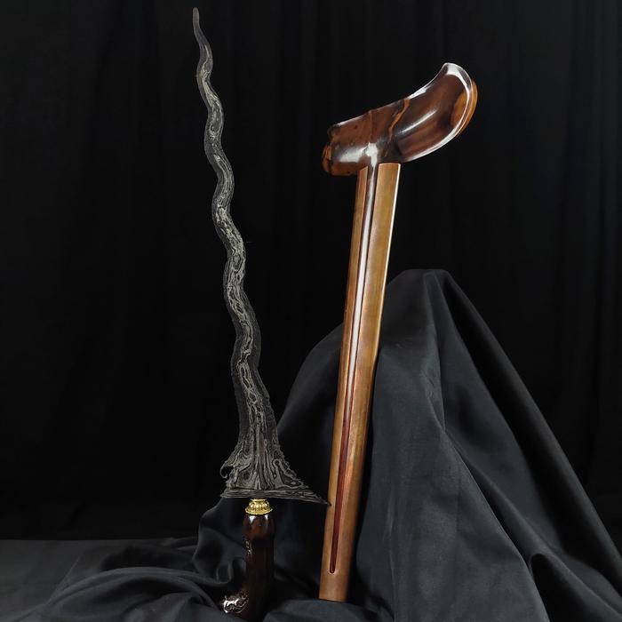 Keris Sengkelat Pamor Wos Wutah Akhodiyat Tangguh Cirebon