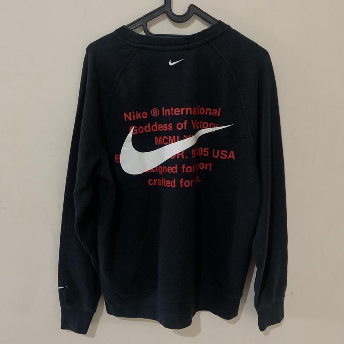 Crewneck Nike International