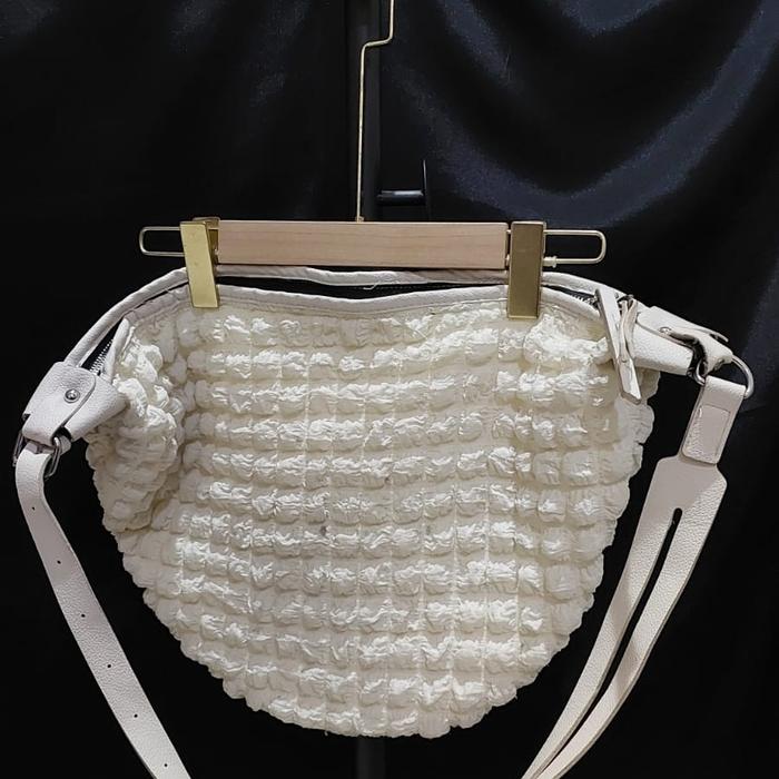 [PL] Tas Sling Bag Puffy White