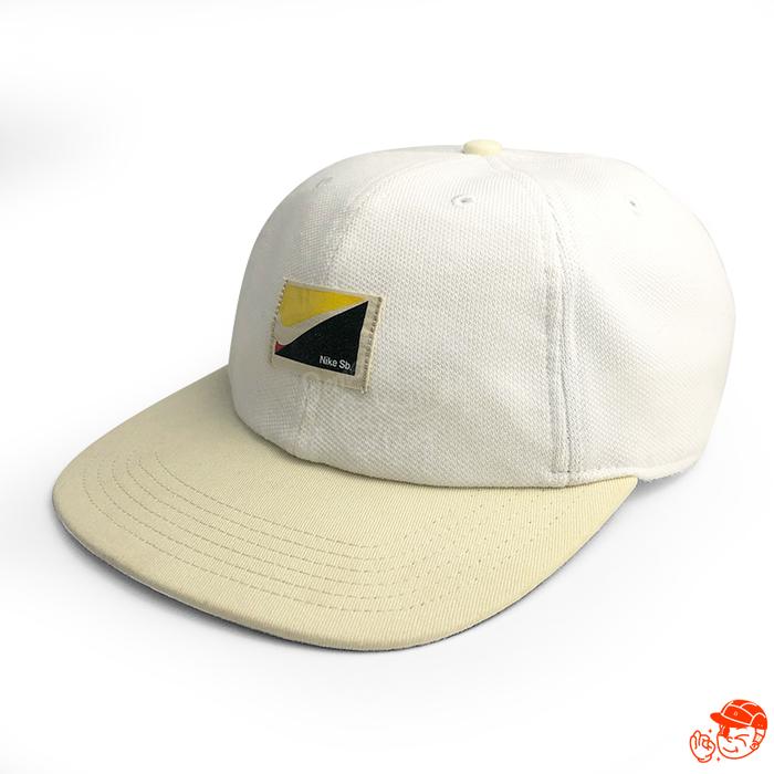 Topi 6 panel Nike SB (thrift)