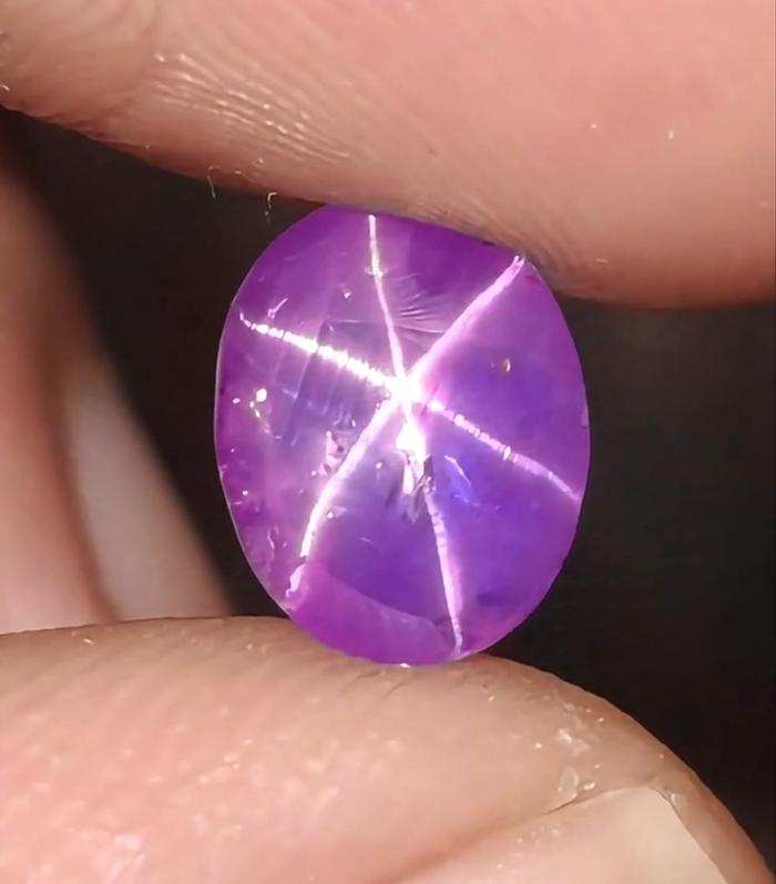 Natural Purple Star Sapphire 4.07 Carat Oval Buff Top Cabochon No Heat Origin Sri Lanka Ceylon Loose