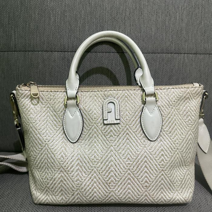 Preloved furla callypso original