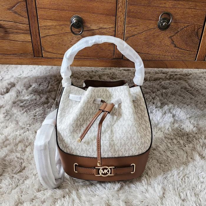 tas wanita mk reed medium bucket messenger vanilla ej