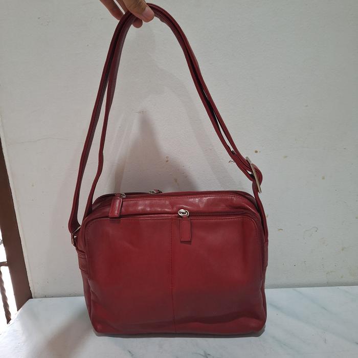Tas Preloved Sling Omar Sharif Paris