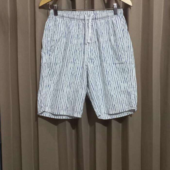Celana pendek Uniqlo second original