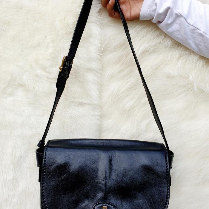 Tas Bonia Shoulder Bag Hitam Kulit Asli Wanita