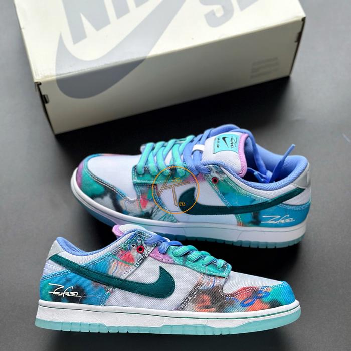 Nike SB Dunk Low Futura Laboratories Bleached Aqua
