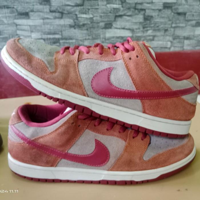 second branded authentic SB Dunk Low Pro size 46/30cm Butuh Laundry