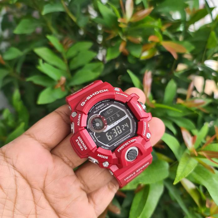 Casio Gshock Rangeman GW 9400RD-4 / GW9400RD-4 Red Devil Like New