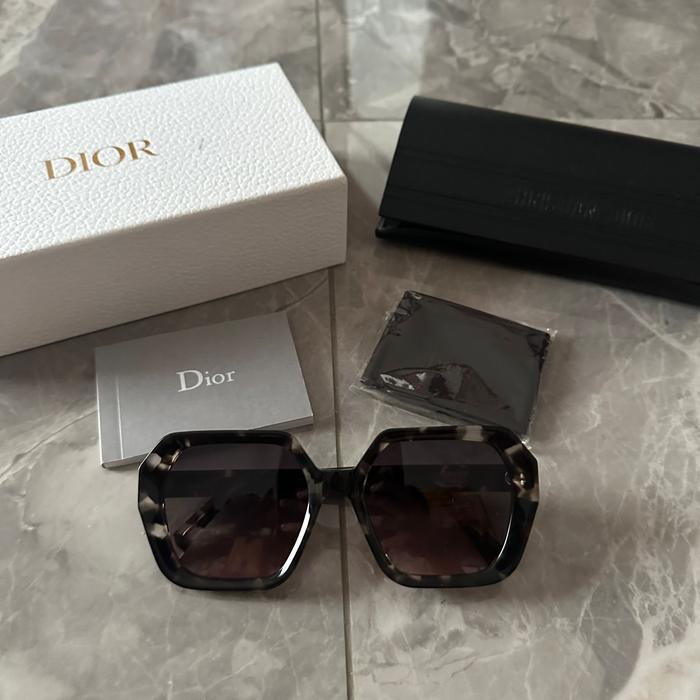 CLEARANCE SALE SUNGLASSES