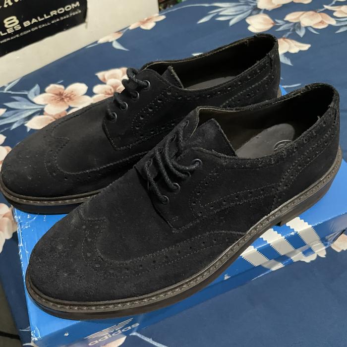 Massimo Dutti Wingtip Longwing Shoes