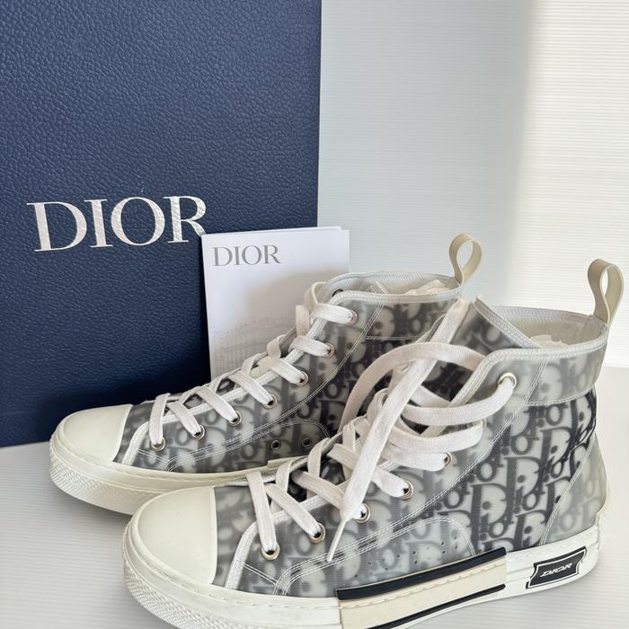 Preloved Dior sneakers white