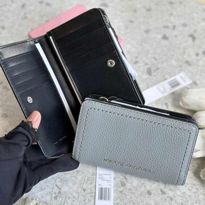 MJ THE GROOVE MEDIUM WALLET GREY