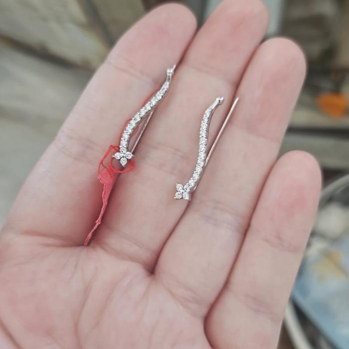 Anting tusuk selip climber climbers putih ubs emas asli 375 8k murah