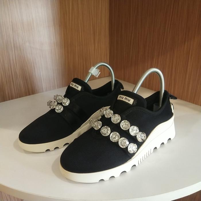 sepatu slip on MIU-MIU second branded 37