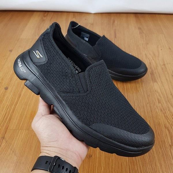 Sepatu Slip On Pria Skechers GO WALK 5 Original
