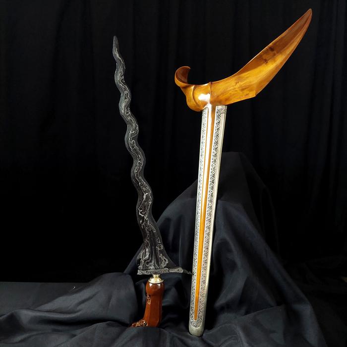 Keris Sengkelat Pamor Beras Wutah Tangguh Sultan Agung