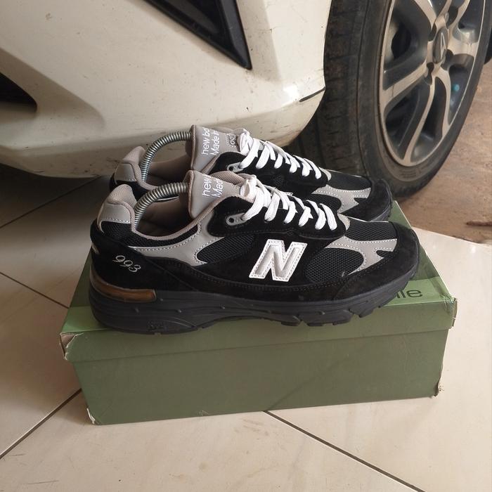 sepatu second branded New balance 993 size 42 original Made in usa like new