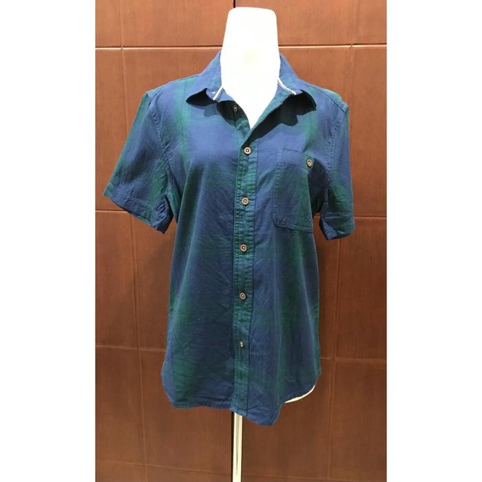 BAJU KEMEJA D BRITANO ORIGINAL PRELOVED BAHAN COTTON WARNA BIRU SIZE M