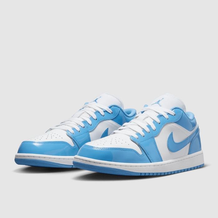 NIKE MEN'S SHOES - NIKE AIR JORDAN 1 LOW SE - WHITE/LEGEND BLUE