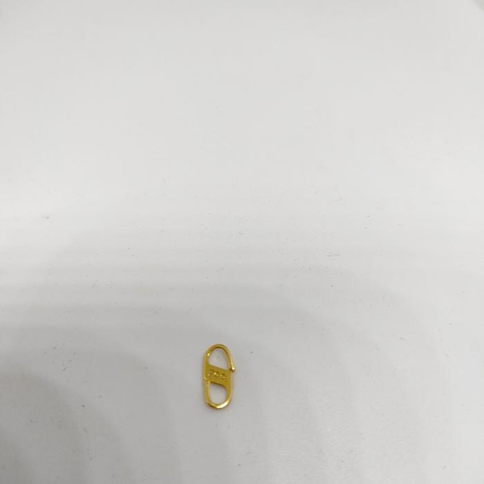 cantelan emas asli kadar 700 .bisa buat pengait kalung dan gelang. berat 0.2 gram
