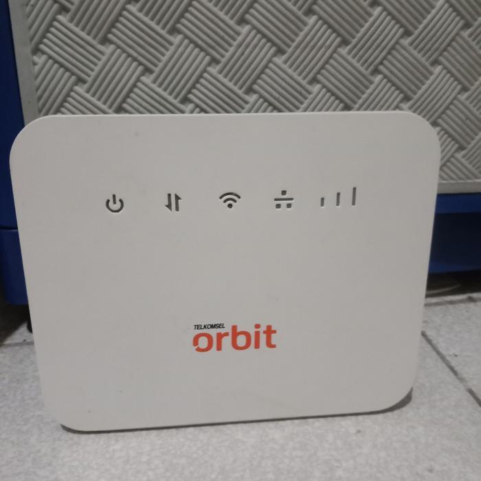orbit Telkomsel model. HKM0126