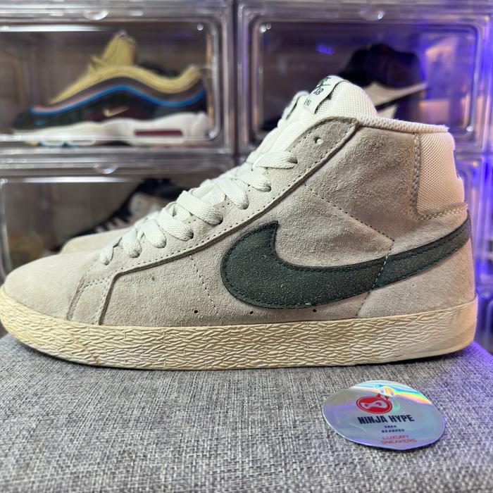 NIKE SNEAKERS BLAZER MID 77 SUEDE GREY , BLAZER 77 SUEDE , SEPATU BLAZER , SNEAKERS , SEPATU , SHOEs