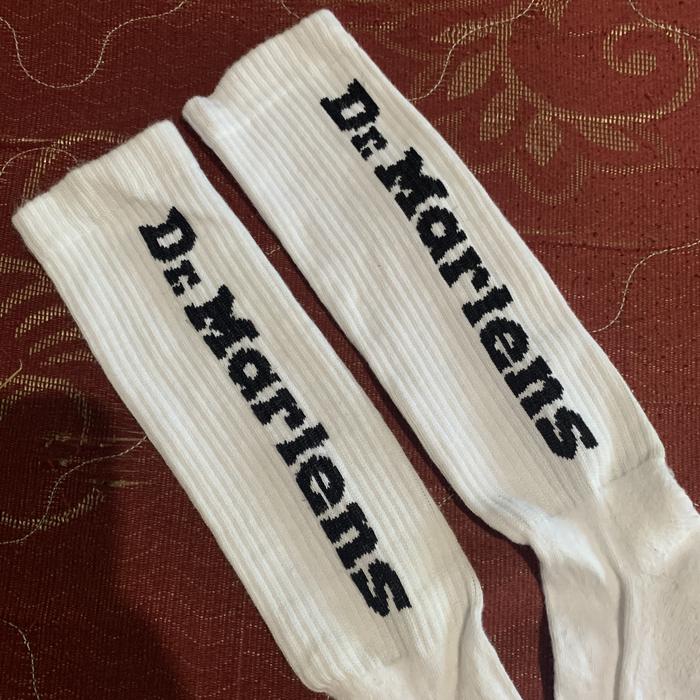 Dr.Martens kaos kaki putih