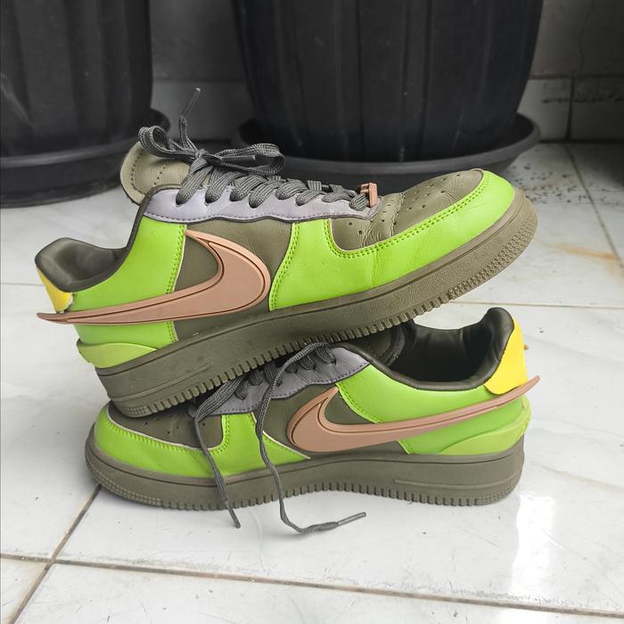 SEPATU PRIA NIKE AIR FORCE AF 1 LOW AMBUSH CARGO KHAKI OLIVE 42.5-275