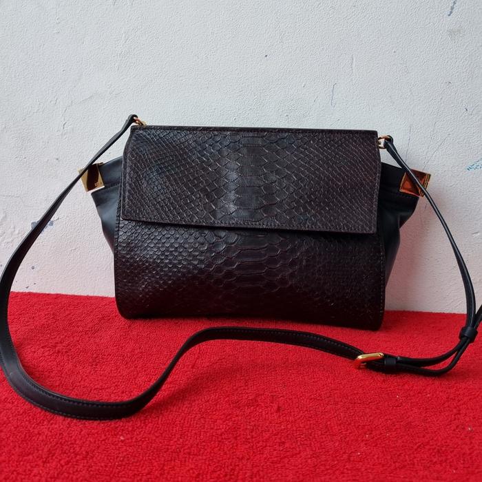 TAS SLING DAKS KULIT ASLI WANITA SECOND BRANDED IMPORT / TAS SELEMPANG WANITA