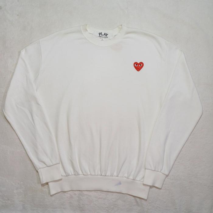 CREWNECK CDG PLAY ( COMME DES GARCONS ) ORIGINAL, SIZE M (SECOND BRANDED) PUTIH, PT34CREWNECK CDG PL