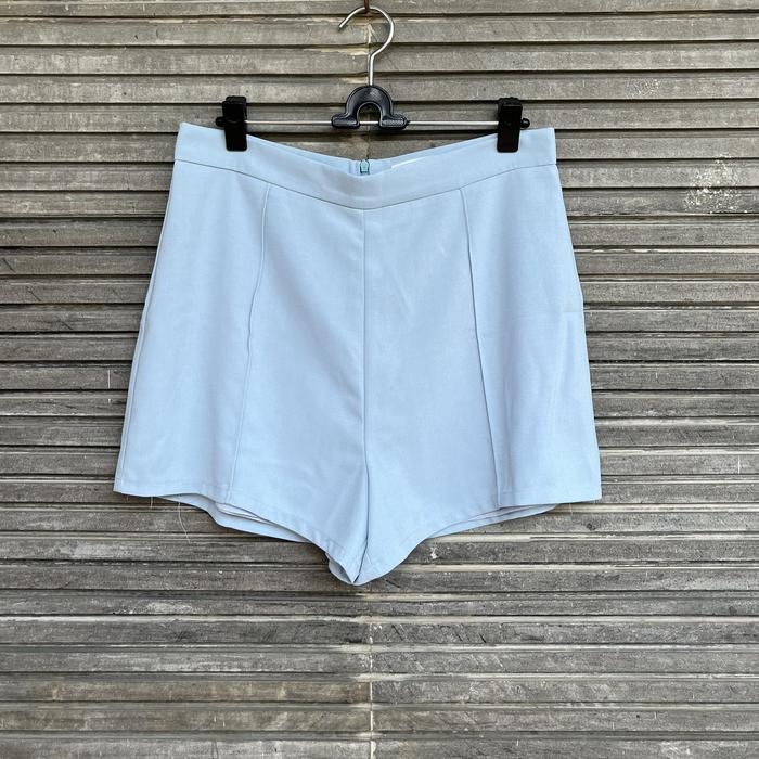 Celana Pendek Biru Muda Rimini Preloved