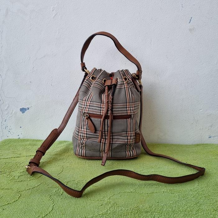 TAS SLING SERUT WANITA DAKS SECOND BRANDED IMPORT / TAS SLING DAKS WANITA