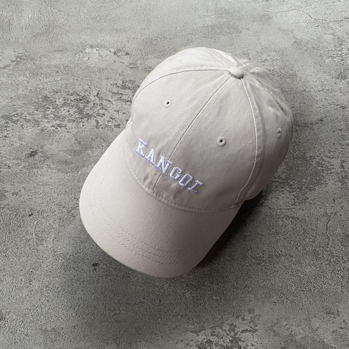 TOPI KANGOL SCRIPT CAPS ( ada sedikit repaint slide )