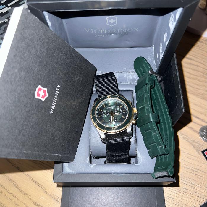 Jam Tangan Pria Victorinox Swiss Army Maverick Chronograph Original Second