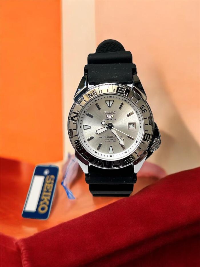Jam Tangan Seiko Automatic / Jam Pria Tali Rubber / Seiko 5 Sport / Jam Tangan Seiko otomatis / Seik