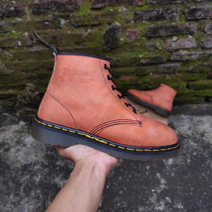 dr. martens 101 Orange Nubuck