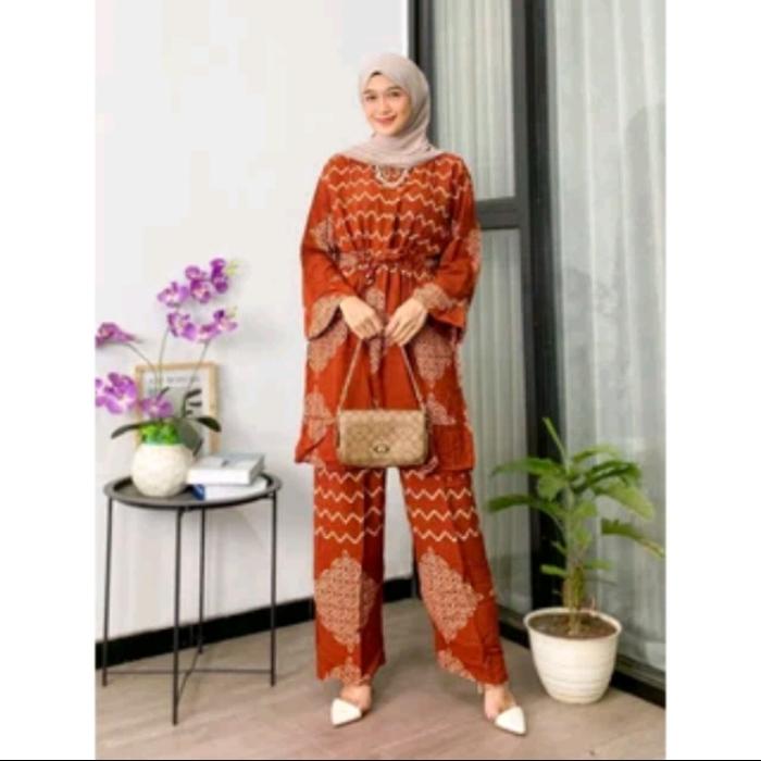 One Set Wanita Kekinian Jumbo Rayon Batik Sonya - Setelan Celana Wanita
