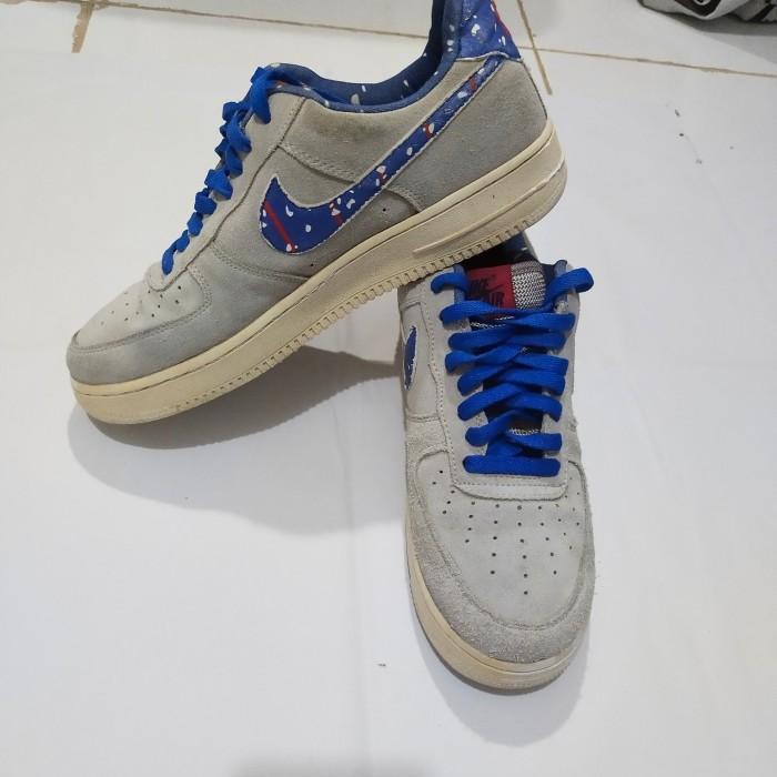 Sepatu Nike AF1 bekas pakai