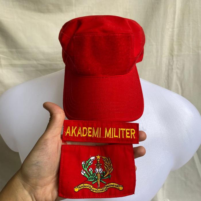 Patrol Cap Topi Lapangan Pendidikan Akademi Militer AKMIL Merah Full Patch Like New (1)
