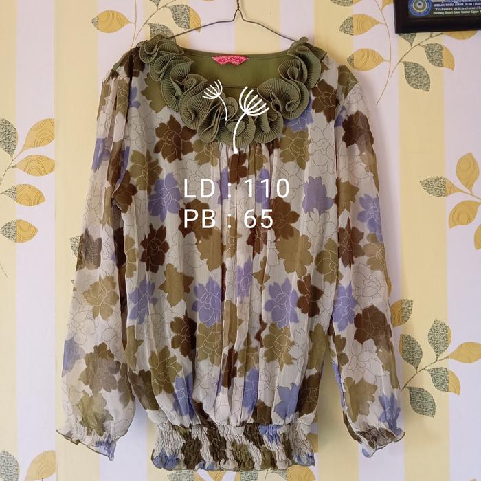 Thrift blouse bunga hijau army